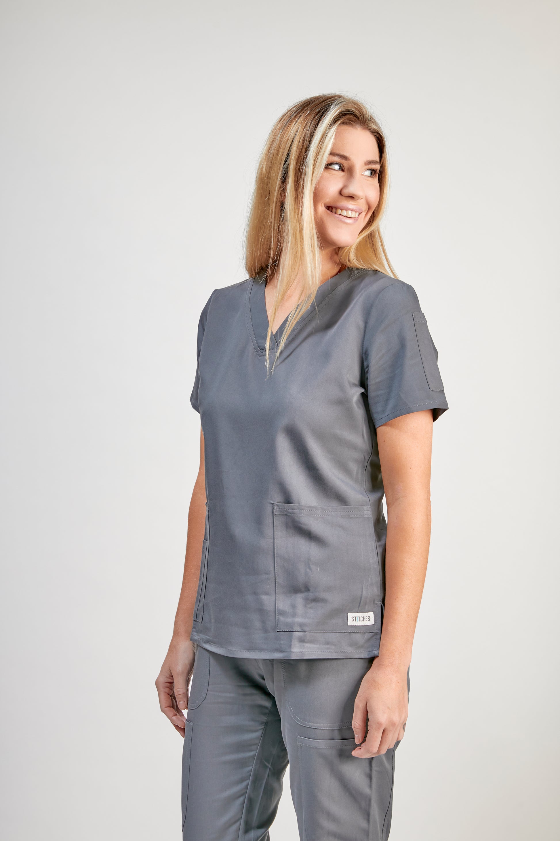 Uniforme clinico mujer one gris