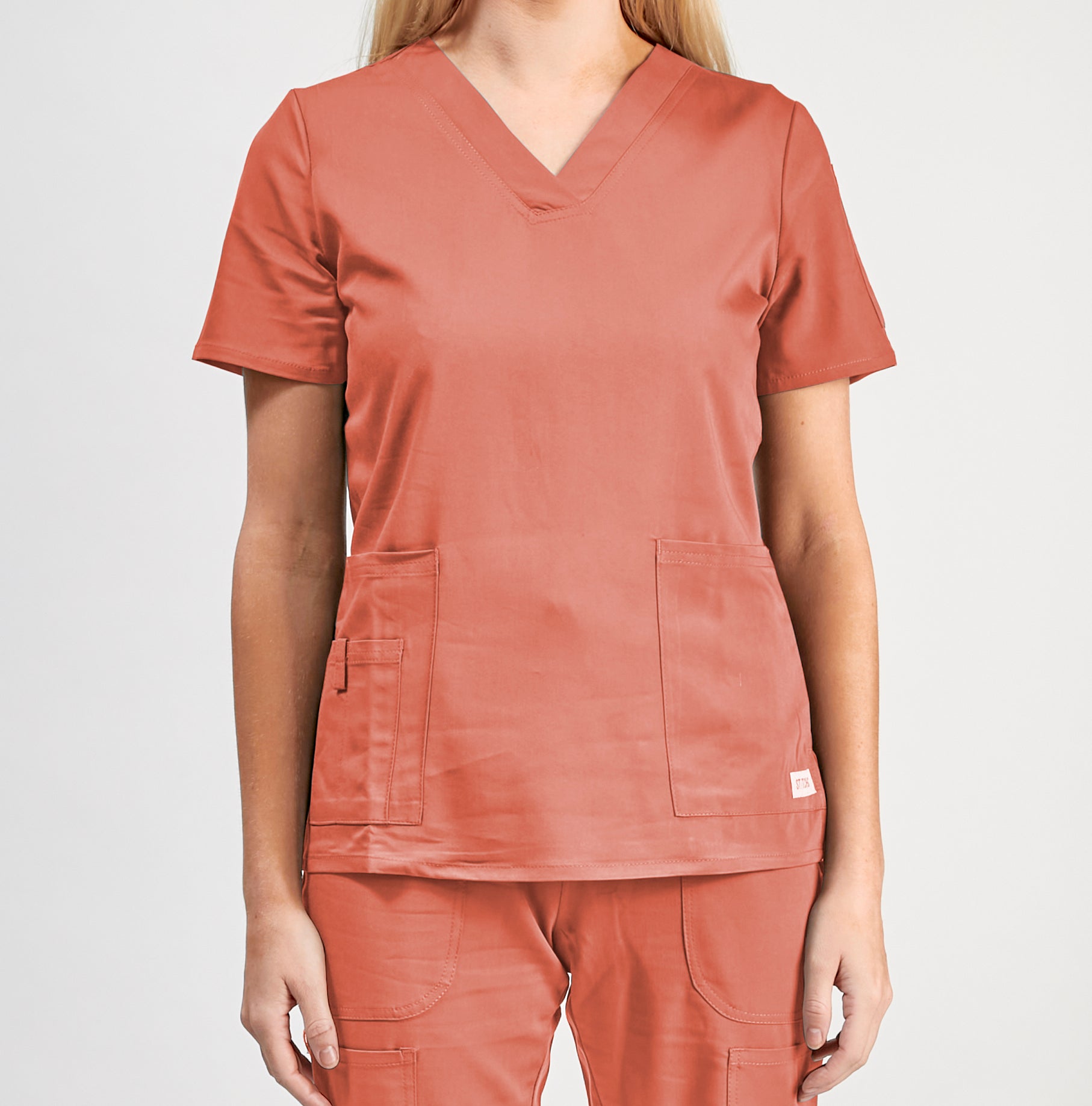 Uniforme clinico mujer one coral