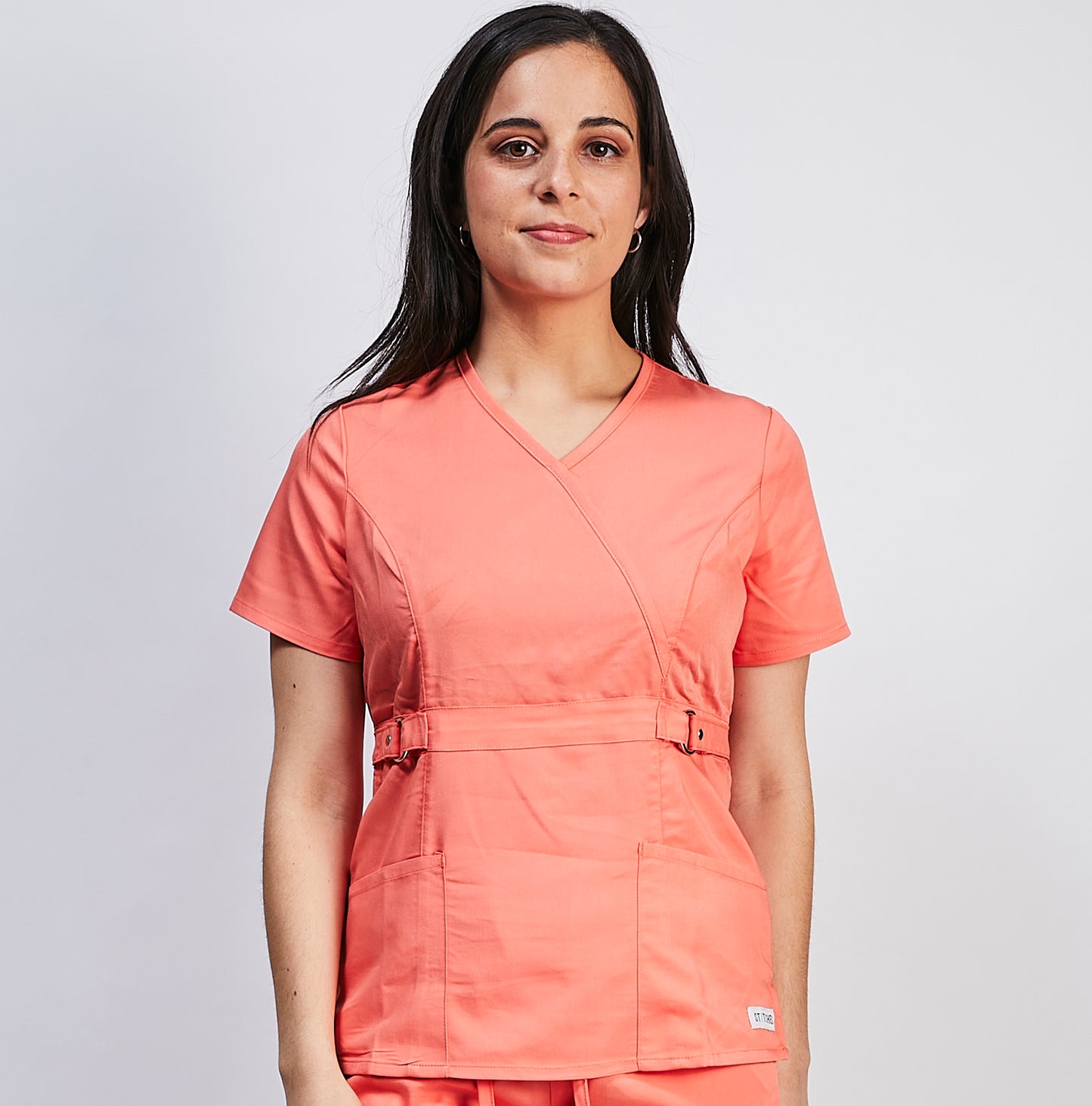 UNIFORME CLINICO - SCRUB - DELANTAL MEDICO - COLOR CORAL
